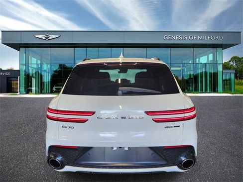 Used 2022 Genesis GV70 3.5T Sport w/ Sport Advanced Package image 7