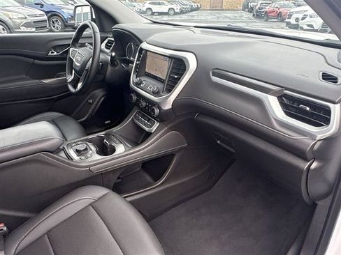 Certified 2023 GMC Acadia SLT image 28