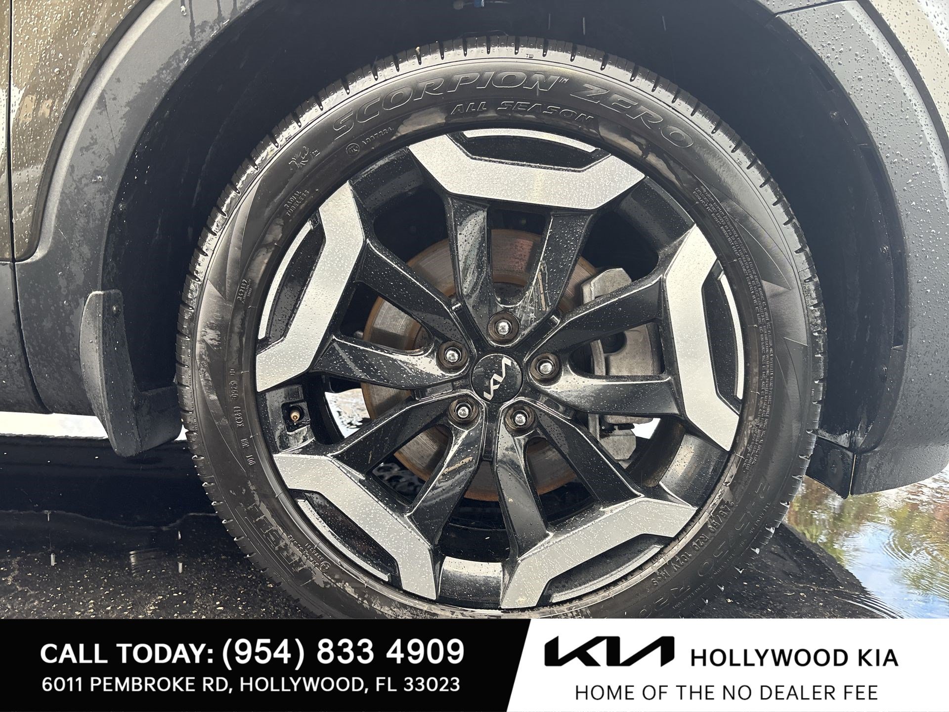 Used 2025 Kia Telluride EX FWD image 18