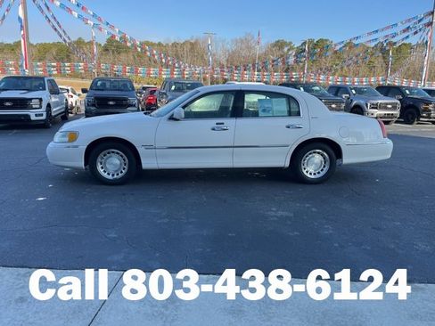 Used 2000 Lincoln Town Car Executive image 34