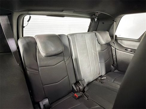 Used 2016 Cadillac Escalade Platinum image 31