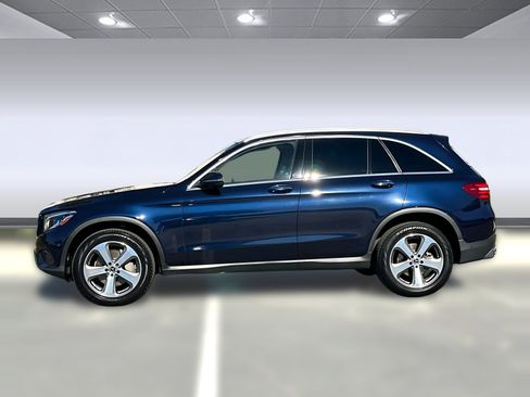 Used 2019 Mercedes-Benz GLC 300 4MATIC image 2