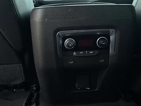 Used 2021 Chevrolet Tahoe LT image 16