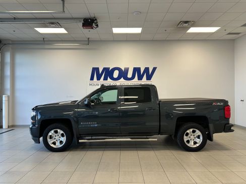 Used 2017 Chevrolet Silverado 1500 LT w/ All Star Edition AWD/4WD image 1