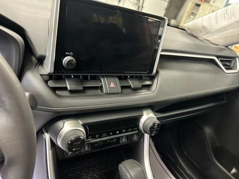 Used 2025 Toyota RAV4 XLE w/ Convenience Package AWD/4WD image 17