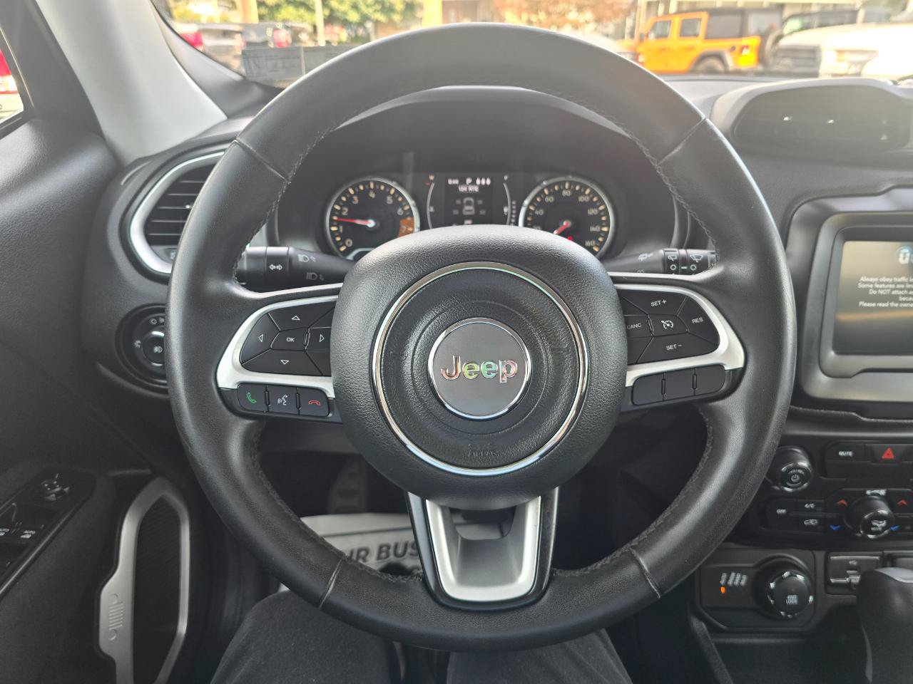Used 2019 Jeep Renegade Latitude AWD/4WD image 7