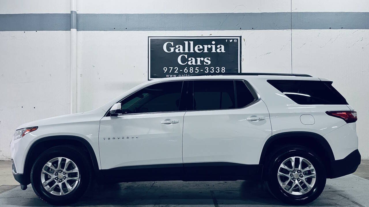 Used 2019 Chevrolet Traverse LT FWD image 1