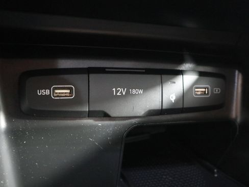 Used 2023 Hyundai Santa Cruz Night AWD/4WD image 32
