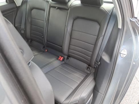 Used 2024 Volkswagen Jetta SE FWD image 14
