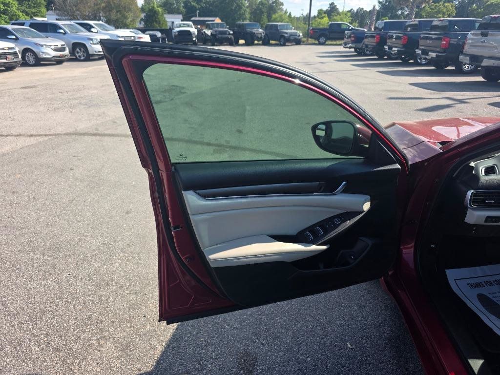 Used 2020 Honda Accord LX image 6