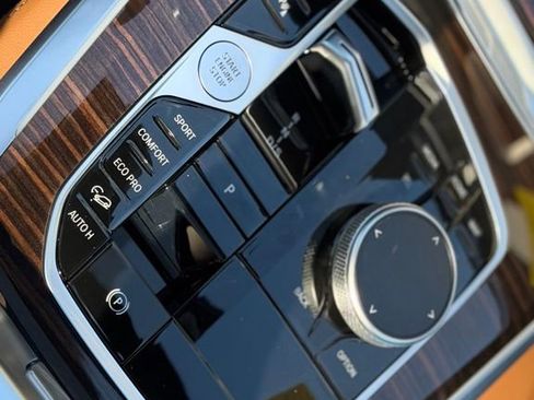 New 2026 BMW X5 xDrive40i AWD/4WD image 17