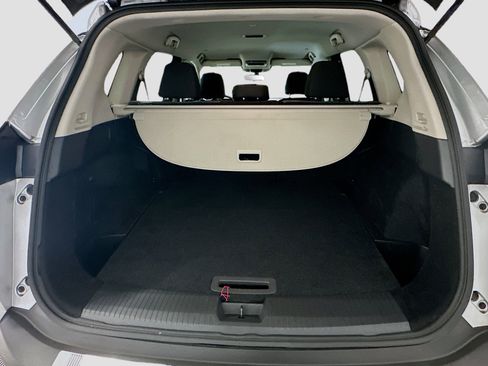 Used 2023 Nissan Rogue SV image 29