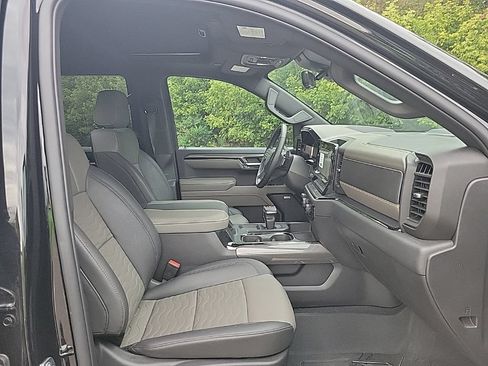 Used 2026 Chevrolet Silverado 1500 ZR2 AWD/4WD image 47