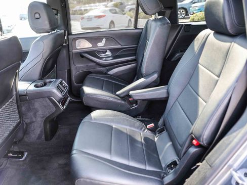 Used 2021 Mercedes-Benz GLS 450 4MATIC image 8