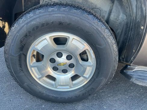 Used 2014 Chevrolet Tahoe LT w/ Luxury Package image 37