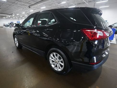 Used 2019 Chevrolet Equinox LS FWD image 32