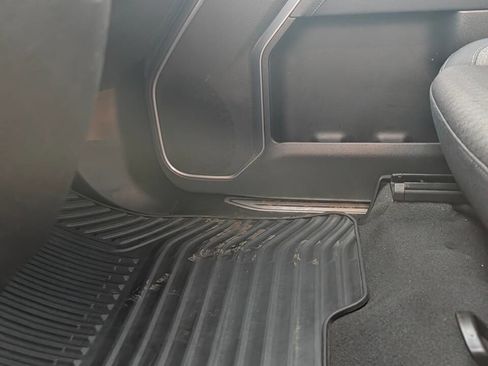 Used 2025 Chevrolet Silverado 1500 LT image 28