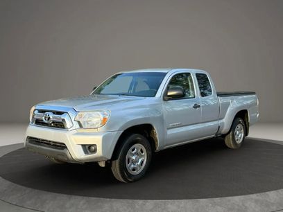 Used 2012 Toyota Tacoma 2WD Access Cab w/ SR5 Pkg