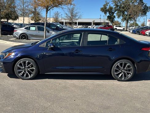 Certified 2022 Toyota Corolla SE image 2