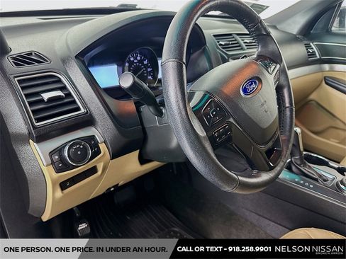 Used 2017 Ford Explorer XLT w/ Equipment Group 202A image 9