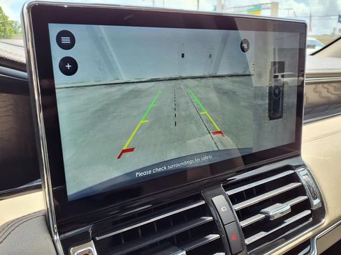Used 2023 Lincoln Navigator Reserve RWD image 12