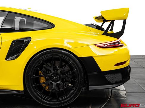 Used 2018 Porsche 911 GT2 RS RWD image 21