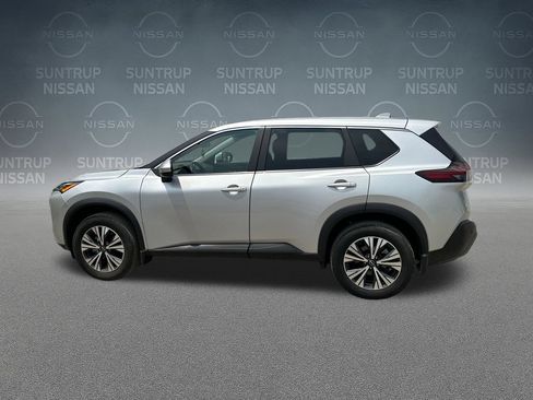 Used 2023 Nissan Rogue SV AWD/4WD image 29