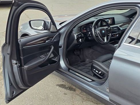 Used 2020 BMW 540i w/ Executive Package image 46