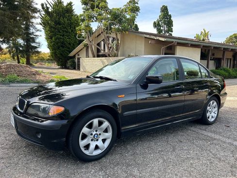 Used 2004 BMW 325i Sedan RWD image 4