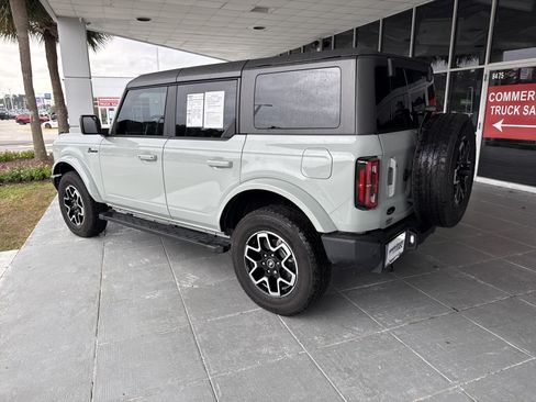 Used 2024 Ford Bronco Outer Banks AWD/4WD image 7