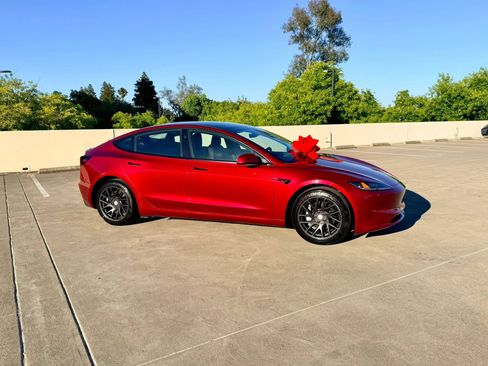 Used 2024 Tesla Model 3 Long Range AWD/4WD image 5