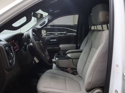 Used 2020 Chevrolet Silverado 1500 LT RWD image 17