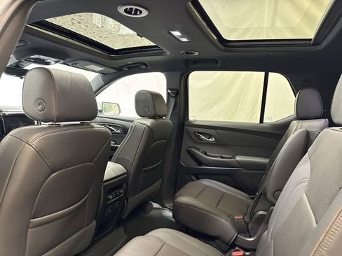 Certified 2023 Chevrolet Traverse High Country AWD/4WD image 14