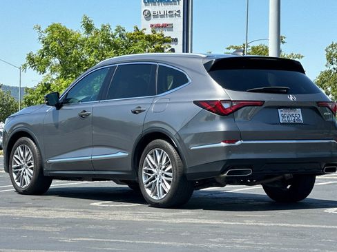 Used 2023 Acura MDX SH-AWD w/ Advance Package image 6