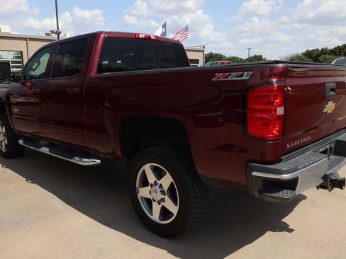 Used 2017 Chevrolet Silverado 2500 LT w/ Texas Edition AWD/4WD image 7