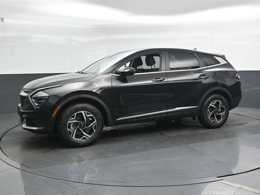 Used 2025 Kia Sportage LX AWD/4WD image 7
