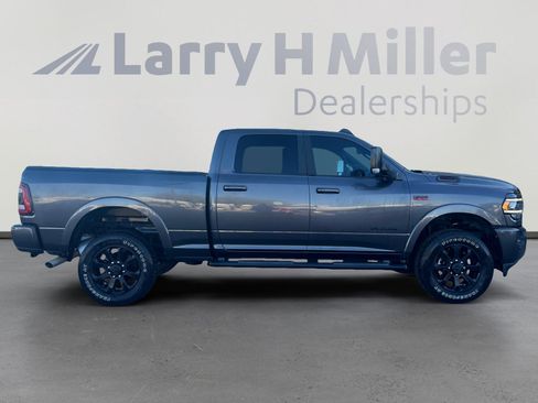 Used 2022 RAM 2500 Laramie w/ Night Edition image 6