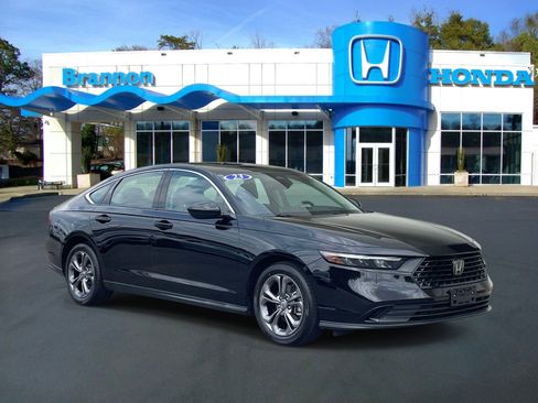 Used 2023 Honda Accord EX image 1