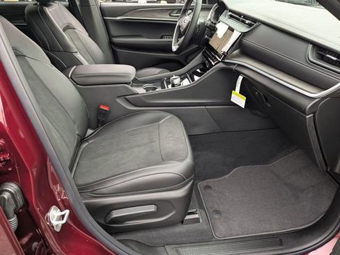 New 2026 Jeep Grand Cherokee 4WD image 33