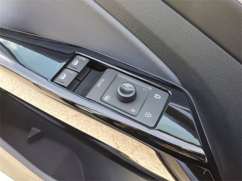 Certified 2023 Volkswagen ID.4 S image 39