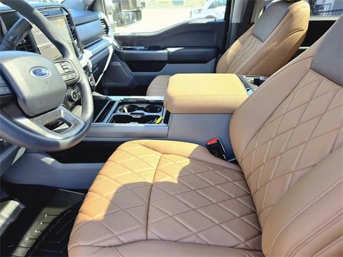New 2025 Ford F250 XLT w/ Black Appearance Package image 41