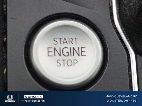 Used 2021 Volkswagen Atlas SEL R-Line image 13