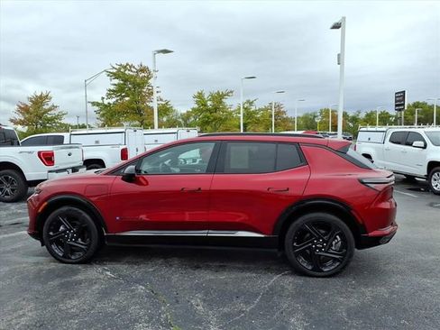 Used 2024 Chevrolet Equinox EV RS image 12