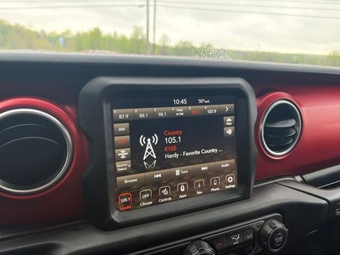Used 2021 Jeep Wrangler Unlimited Rubicon AWD/4WD image 16