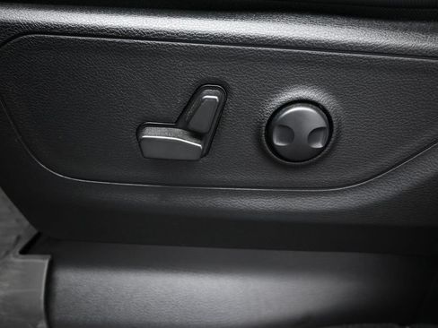 Used 2022 RAM 1500 Big Horn w/ Built-to-serve Edition AWD/4WD image 19