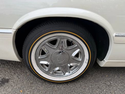 Used 1998 Cadillac Eldorado image 28