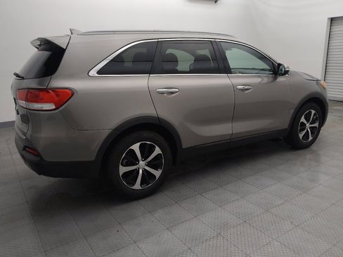 Used 2017 Kia Sorento EX image 10