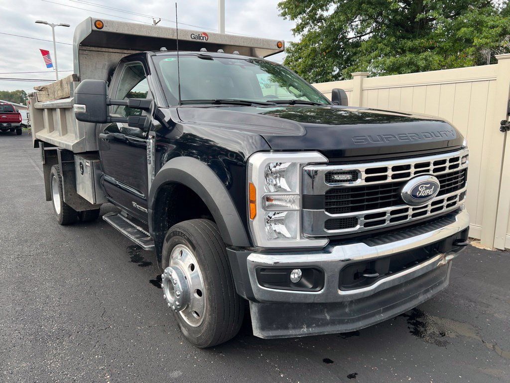 Used 2024 Ford F550 4x4 Regular Cab Super Duty w/ XLT Value Package image 2
