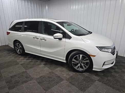 Used 2022 Honda Odyssey Touring image 1