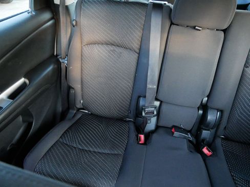 Used 2013 Dodge Journey SXT w/ Flexible Seating Group image 12